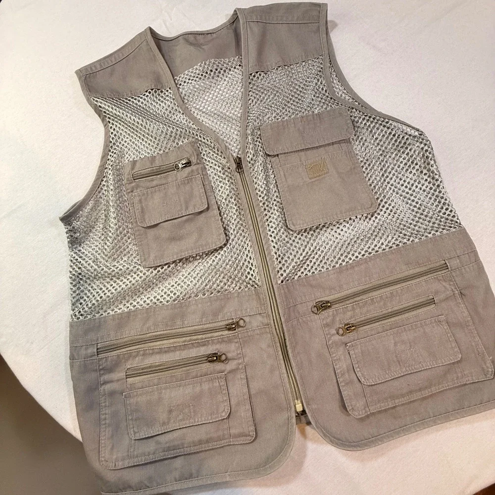 Ling Di Fishing Vest Mens M Grey Good‎ Mesh Utility Multi-Pocket Outdoor Photo